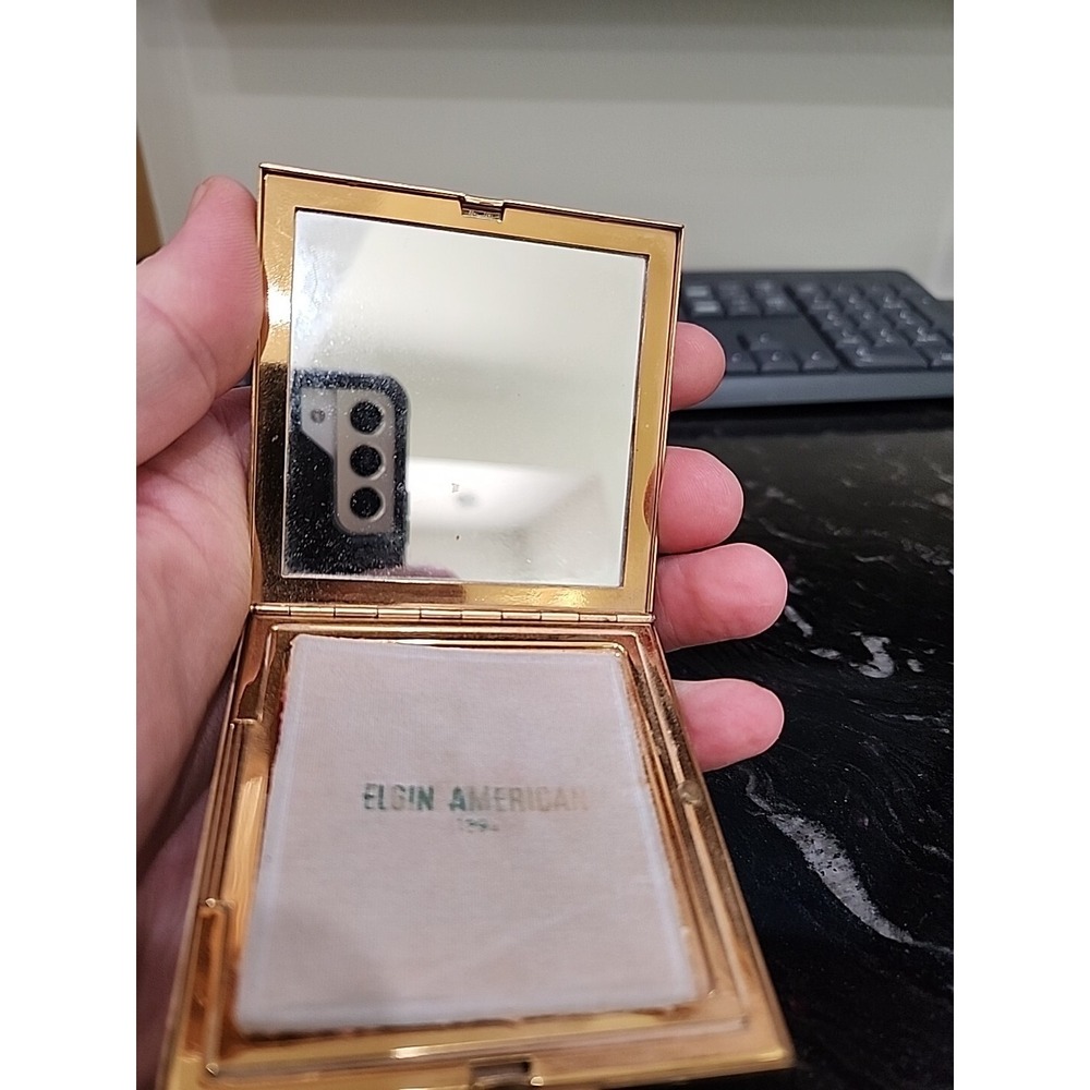 Vintage Elgin American Gold Tone Etched Powder Makeup Compact Monogrammed Claire